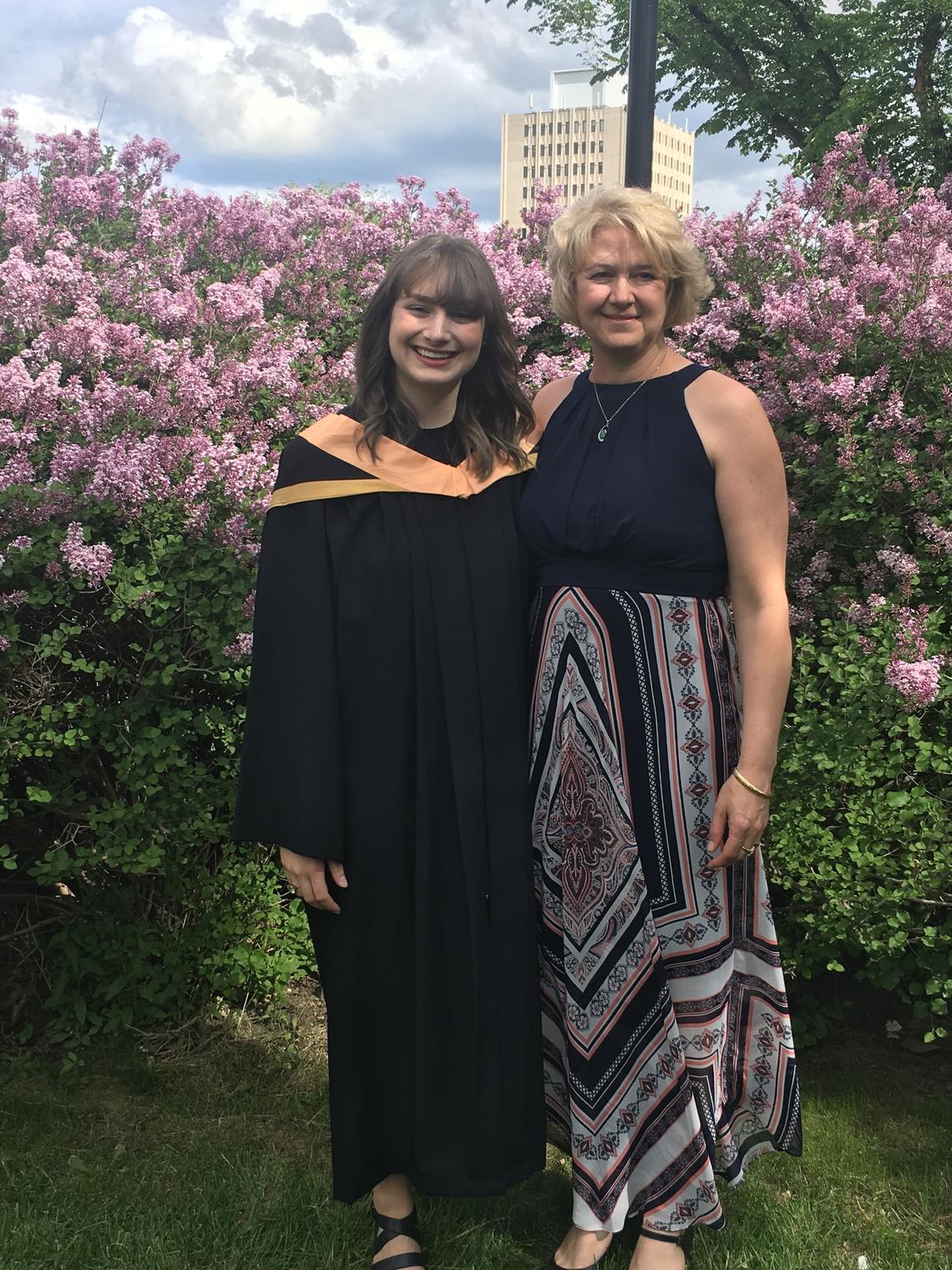 Kristi vanGunst, BN'18 (left) and Sheri vanGunst, BN'93.